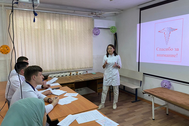 На медицинском факультете прошел круглый стол, посвященный Всемирному дню печени